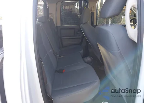 2017 Ram 1500 Tradesman 4X4 6'4 Box z USA, uszkodzony, nr VIN 1C6RR7FGXHS738261